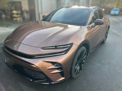 ★　トヨタ　クラウンスポーツ　★